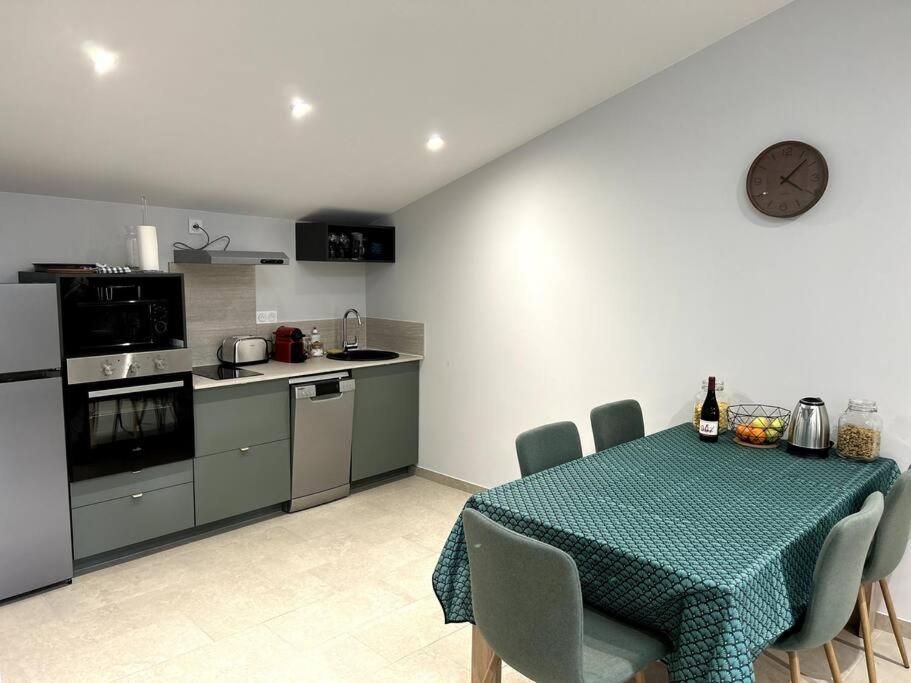 Apartmán Le Cosy Grenier De Pauline Et Flo Cessenon-sur-Orb Exteriér fotografie